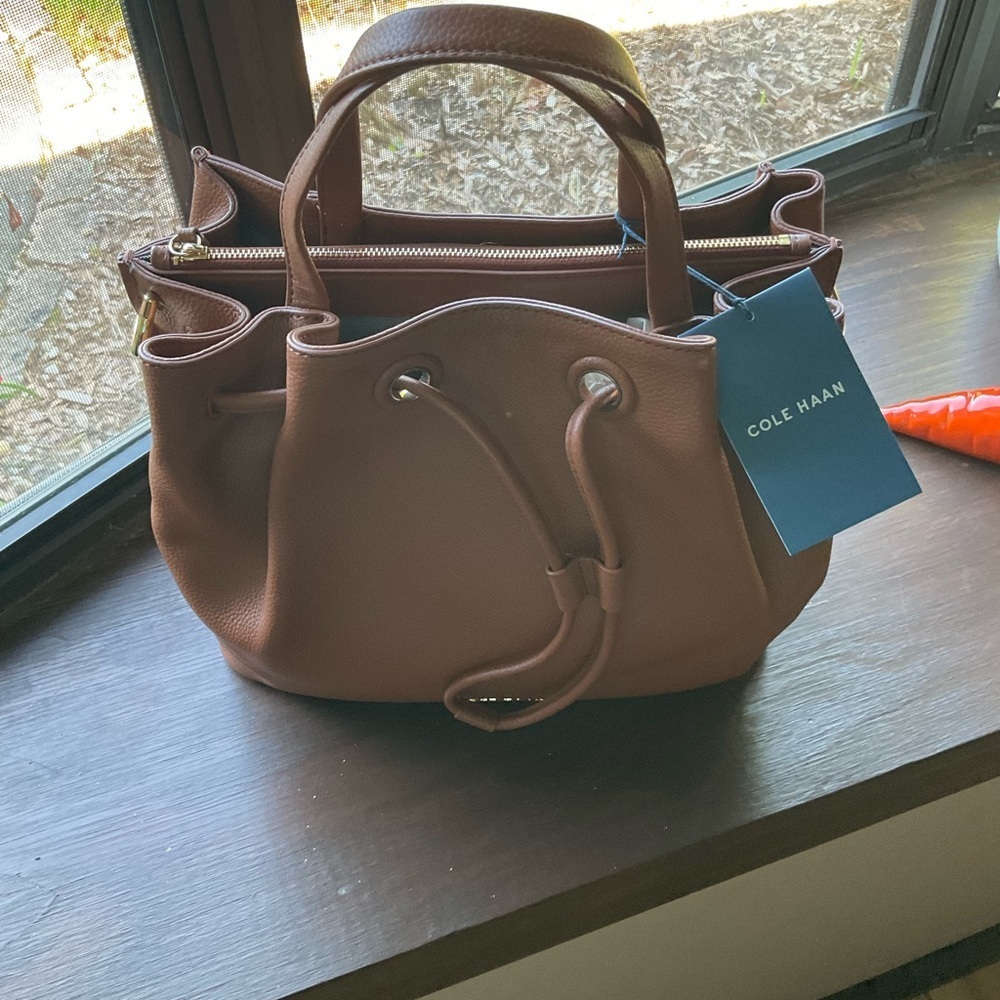 NWT Cole Haan Leather Bucket Bag. Grand Series. British Tan. - Picture 2 of 4